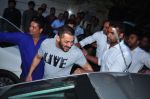 Salman Khan snapped in Mumbai on 28th Jan 2016